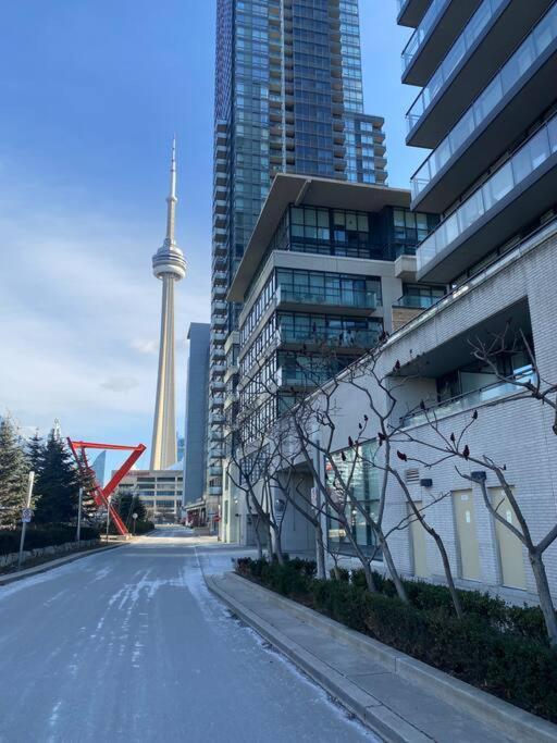 Best Location With Lake & City Views Plus Parking Toronto Eksteriør bilde