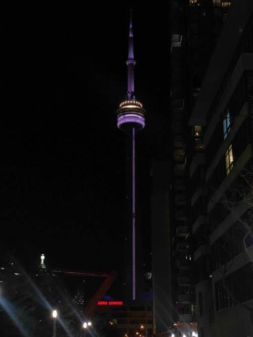 Best Location With Lake & City Views Plus Parking Toronto Eksteriør bilde